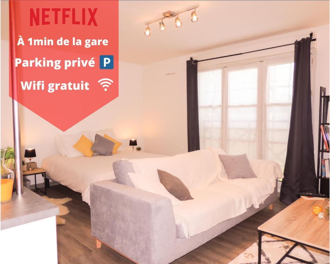 Joli Studio Tout Confort A 2 Pas De La Gare 프와시 외부 사진